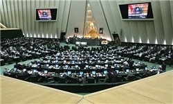 فقر، فساد و تبعیض در اکثر بخشهای اقتصاد کشور ریشه دوانده است مجلس