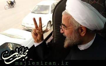 عکس/ قانون شکنی علنی حسن روحانی  روحانی