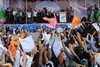 تجمع حامیان قالیباف در میدان فلسطین
