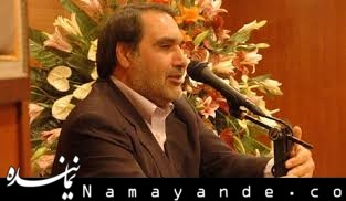 هدیه رهبر انقلاب به رئیس سابق بنیاد مستضعفان/عکس محمد فروزنده