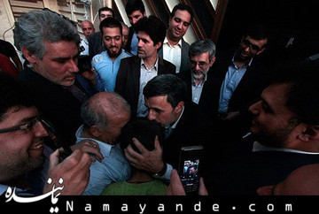 استقبال اهالی نارمک از احمدی نژاد