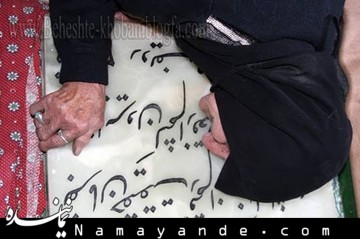 تخریب محل زندگی؛ شرط مسئولان برای دفن یک مادر شهید + عکس آلونک ننه علی