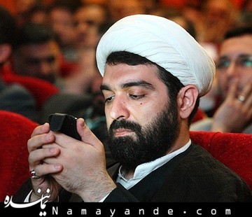 ابتکار اینستاگرامی شهاب مرادی جهانی شد / نفی تروریسم و پاسخ قاطع به کاریکاتور موهن شارلیابدو شهاب مرادی 4