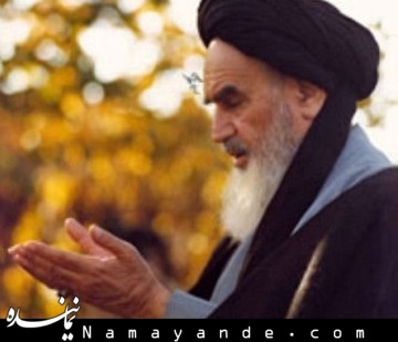 وقتی «رهبر انقلاب» با قسم دادن از تصمیمش منصرف شد امام خمینی 4