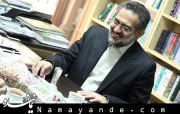 پیروزی قاطع اصولگرایان در انتخابات مجلس! / مکتب ایرانی حساسیتبرانگیز بود محمد حسینی
