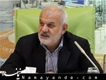 کارنامه دولت در حوزه اقتصادی کارنامه قابل قبولی نیست/ اقتصاد مقاومتی در حد حرف باقی مانده است آقاجری