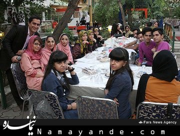 ماجراهای شگفتانگیز ازدواج بین ۲قلوها+تصاویر  افطاری دوقلوها وچند قلوها