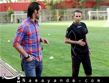 فکر نمیکنم مهدویکیا کاری کرده باشد که من در پرسپولیس نمانم!/ دستیار کیروش نمیشوم! گل محمدی