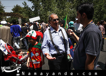 حمایت صادق زیباکلام از شعار ضد اخلاقی و دینی «نه غزه ، نه لبنان»! صادق زیباکلام