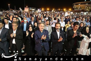 هنرمندان دارای بیمارستان خصوصی می شوند  یازدهمین گردهمایی بزرگ خانواده های ایثارگر اهدا کننده، گیرندگان اعضای پیوندی، بیماران لیست انتظار با حضور مسئولین، هنرمندان و عموم مردم با عنوان "جشن نفس،جشن زندگی" در برج میلاد تهرا ن برگزار شد.