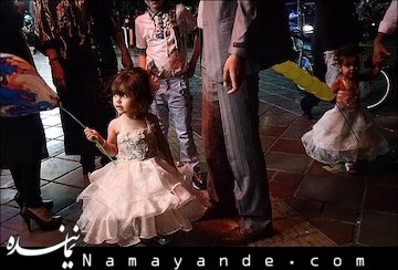 ازدواج فلسطینی ها با دختران زیر ۹ سال حقیقت دارد؟ (تصاویر)  شروع زندگی مشترک برای جوانان از نقاط عطف زندگی محسوب میشود. «با اجازه پدر و مادرم؛ بله!» این جمله را بارها و بارها سر سفرههای عقد شنیدهایم. تعدادی از جوانان در شرف ازدواج ِ کشور، مراسم جشن عروسی خ