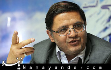 مفتح، رئیس هیات امناء موسسه اندوخته شاهد شد/ تقدیر خانواده شهدا از شهیدی محلاتی مفتح