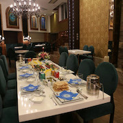 رستوران قلعه نویی
