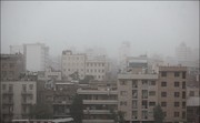  گرد و غبار بعدازظهر امروز آسمان تهران را فرا گرفت. 