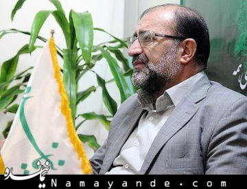 توزیع درآمد نفت فقط در میان ۴۰ درصد مردم/بسیاری از پرداختیها به کارمندان دولت در قبال کار نکردن است/حدود ۱۰ میلیون گرسنه داریم مسئول آنها کیست؟ «مجتبی رحماندوست» در حاشیه بازدید از سایت «نماینده»