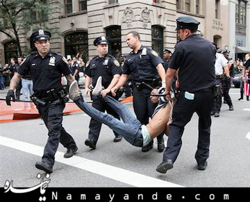 تظاهرات دهها هزار نفر در نیویورک و دیگر شهرهای آمریکا /معترضان: شرایط «تغییر نکند»، اعتراضات دهه ۶۰ زنده میشود پلیس آمریکا431