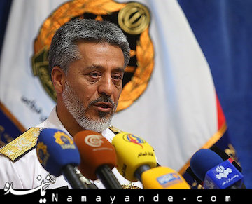 اخطار به دو ناوشکن فرامنطقهای در رزمایش محمد رسولالله(ص) دریادار سیاری