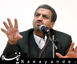 معترض لغو سخنرانی شریعتمداری هستم کواکبیان