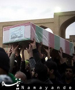 دو شهید گمنام در میدان امیر چخماق یزد به خاک سپرده شدند تشییع شهید گمنام یزد/2