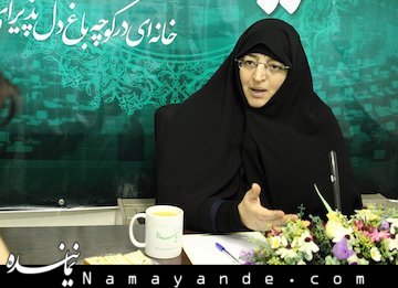 مجلس و دولت باید در مقابله با نفوذ دشمن منسجم و متحد باشند زهره طبیبزادهنوری در حاشیه بازدید از سایت «نماینده»