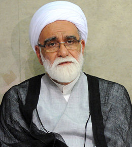 کشتی "هلال احمر" فردا راهی یمن می شود/  نمازگزاران تهرانی: «ریاض» پایتخت تروریسم است معزی/2