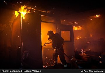 آتش‌سوزی در بازار مبل یافت‌آباد
