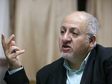 همهپرسی منطقی نیست به دنبال مشارکت مردم باشیم/ نمیتوان برای حل هر مسئله، همهپرسی برگزار کرد حق شناس