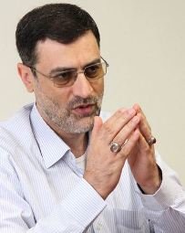 میترسم تبلیغات رسانه های اصلاح طلب ضد احمدی نژاد باعث شود مجددا بر سر کار برگردد/ پیمان نانوشته میان احمدی نژاد، اصلاح طلبان و هاشمی وجود دارد قاضی زاده