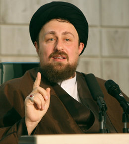 فضای تملق و رئیس و مرئوسی در دانشگاه آزاد زیاد است سید حسن خمینی/2