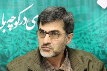 واکنش متفاوت کوچک زاده به توافق هسته ای+عکس مهدی کوچک زاده در حاشیه بازدید از سایت نماینده