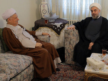 وضعيت كانديداتوری روحانی و هاشمی برای انتخابات خبرگان/ روحاني سمنان، رفسنجانی قم يا كرمان  روحانی و هاشمی