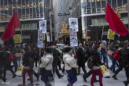 تظاهرات همزمان در ۳۰ شهر آمریکا+تصاویر تظاهرات در آمریکا