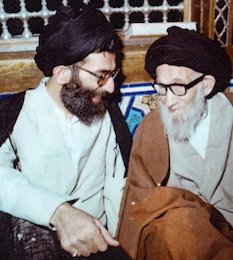 سه یار دبستانی آیت الله خامنه ای چه کسانی بودند؟ پدر  مقام معظم رهبری/2