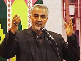 قرائت زیارت عاشورا توسط سردار قاسم سلیمانی+نماهنگ قاسم سلیمانی