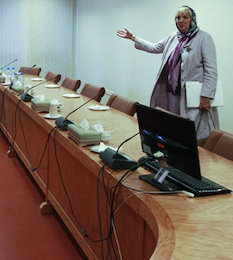 دخالت در همه امور ایران از ارث زنان تا حمایت از اصلاحطلبان! کلودیا روت/2