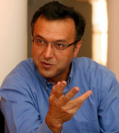 تناقضات نظری در اصلاحات زیاد است/ چرا مسیر منحرف شد؟/  بنیانهای پدران تفکر انقلاب برای تحول کافی نیست احسان شریعتی/2