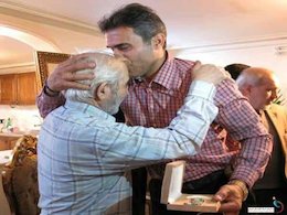 رویارویی عابدزاده با قویترین مرد جهان+عکس عابدزاده و پدر شهید شریفی