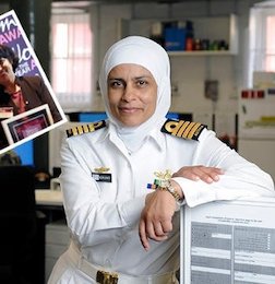 کاپیتان محجبه کشتی بانوی سال شد+تصاویر ناخدای محجبه 43