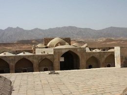 برگشت کاروانسرای دیرگچین و قصر بهرام به شهرستان ورامین ورامین