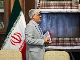 محوریت عارف در انتخابات نهایی نشده است عارف