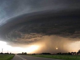 گردباد خرمآباد را درنوردید  گردباد 43