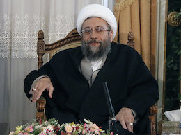 تکفیریها دنبال جبران شکستهای خود هستند/ دولت آمریکا زبان منطق نمیفهمد آملی لاریجانی