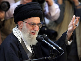 همه دولت را حمایت کنند؛ دولت منتقدان را تحقیر نکند/ رفع تحریم ها باید بلافاصله بعد از توافق انجام شود رهبر انقلاب