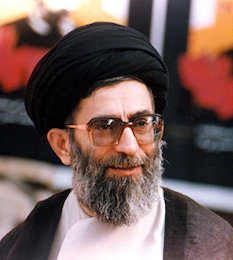 سینما متعلق به مردم است / محتوا، تکنیک را تحت تاثیر قرار میدهد آیت الله خامنه ای