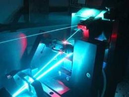 عوارض استفاده از لیزر در بیشتر موارد غیرقابل درمان است
 ليزر43