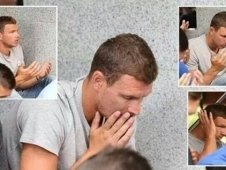 ستاره منچستر در حال نمار خواندن+عکس بازیکن مسلمان 43