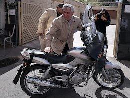 چهرههای معروفی که موتورسوار هستند+تصاویر  ابراهیم حاتمیکیا 43