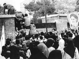 آیا تسخیر لانه جاسوسی باعث تحمیل جنگ به ایران شد! تسخیر لانه جاسوسی