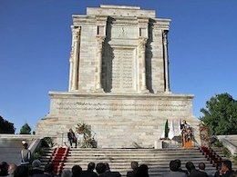 کشف شیء ۸۰۰ ساله در آرامگاه فردوسی+عکس  آرامگاه فردوسی 43