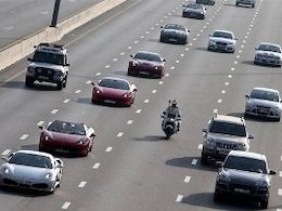 انحصار، چرخ واردات خودرو را پنچر کرد!  خودرو43